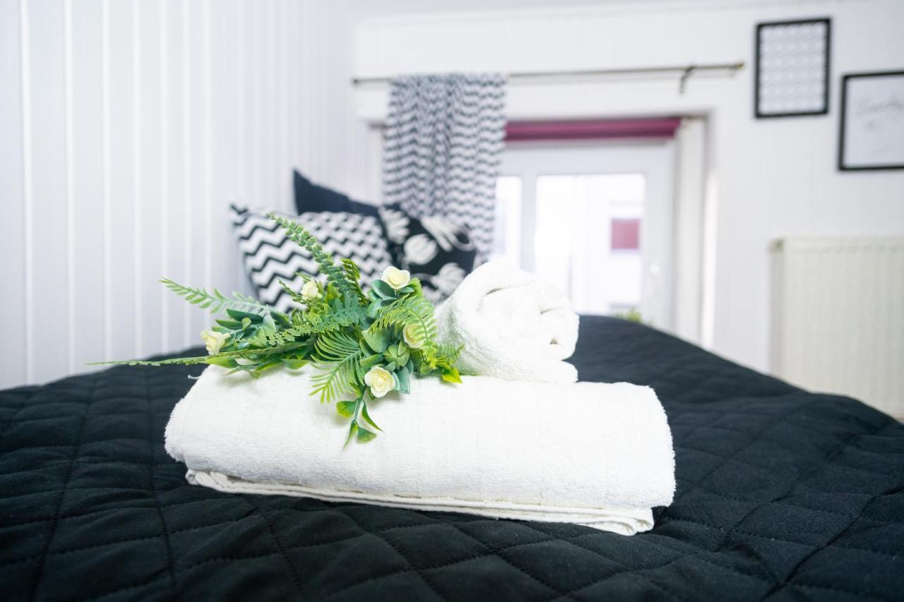 Cosy & Comfy - Old Town Apartment Poznan Exterior photo